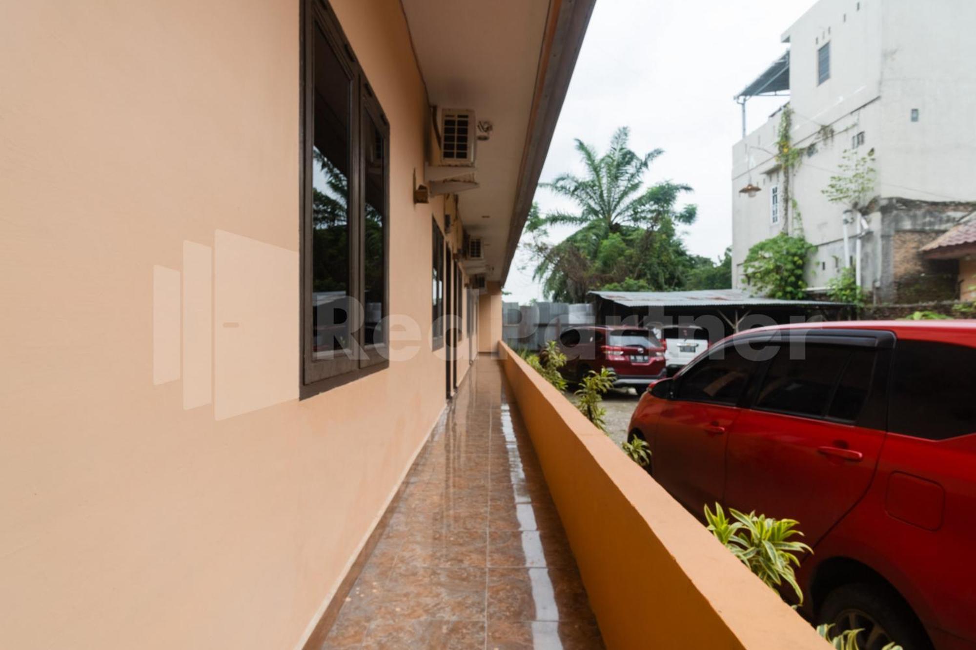 Teratai Guesthouse At Rs Adam Malik Medan Mitra Reddoorz Exteriér fotografie