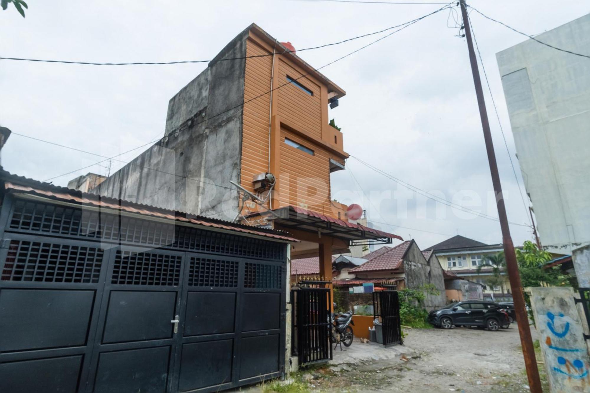 Teratai Guesthouse At Rs Adam Malik Medan Mitra Reddoorz Exteriér fotografie