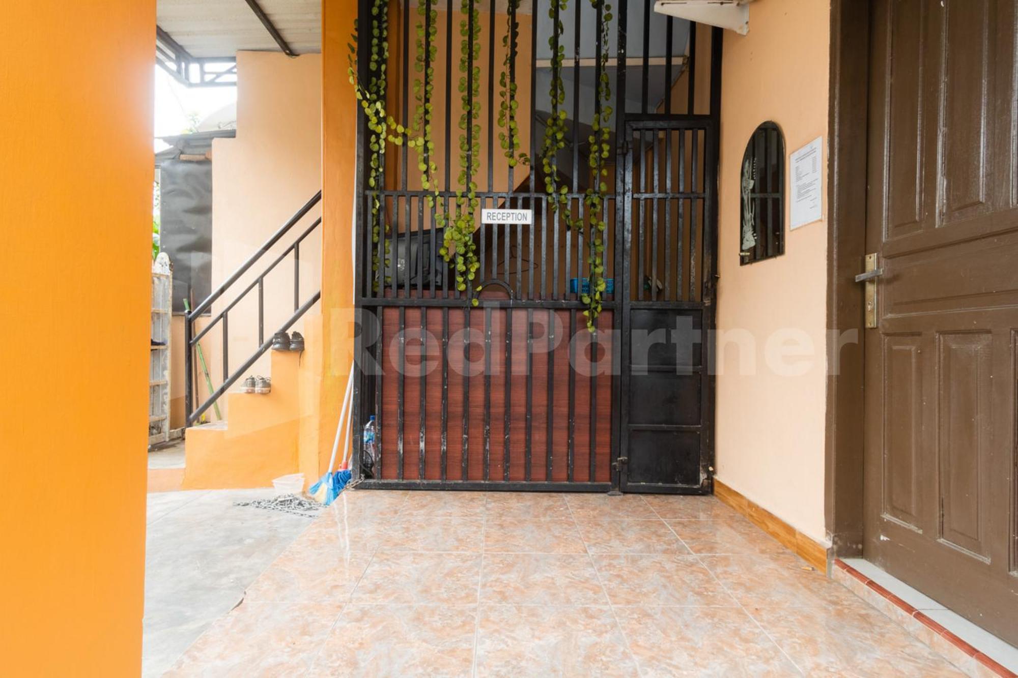 Teratai Guesthouse At Rs Adam Malik Medan Mitra Reddoorz Exteriér fotografie